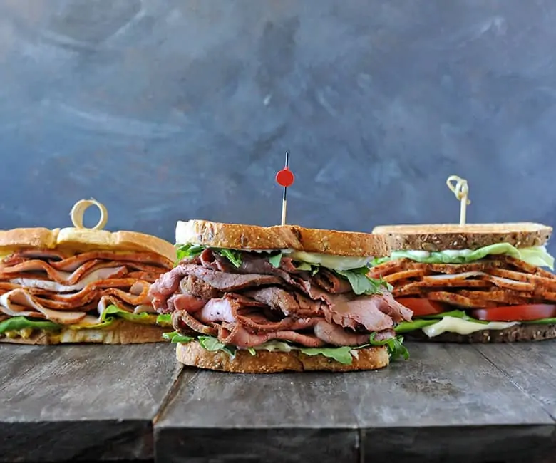 What food is Toronto known for-smoked meat sandwitch