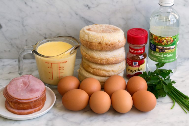 Eggs Benedict Ingredients and Instruction