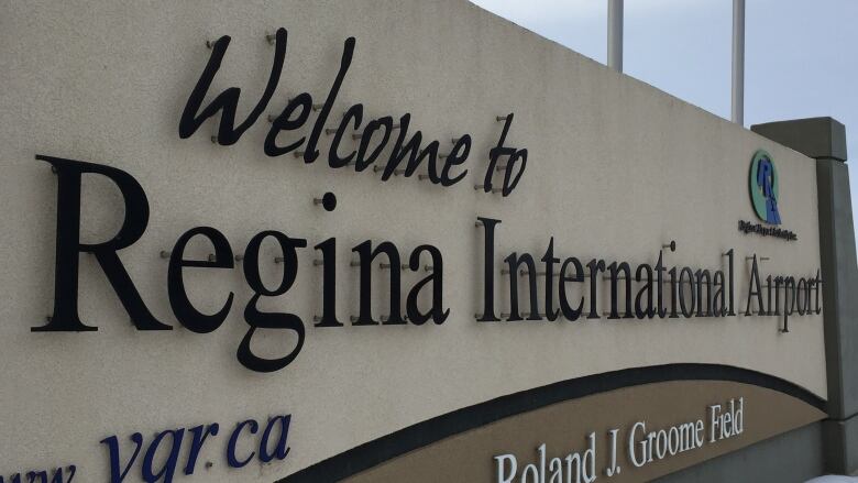 regina airport