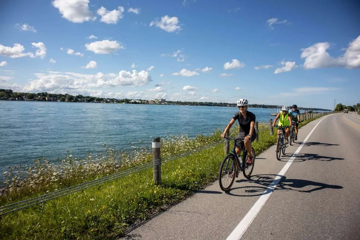 Bike Ride along the Waterfront Trail